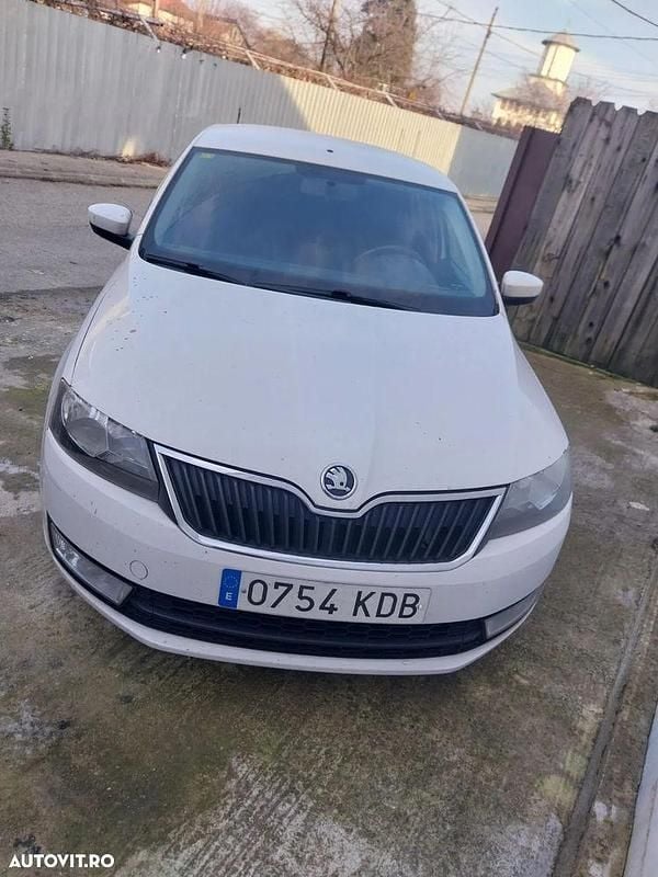 Culoarealb Utilizat 2018 Skoda Rapid Style Berlinǎ | 5.950 EUR (Preț bun) - Imagine 1/4
