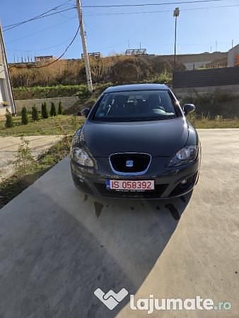 Gri Utilizat 2009 Seat Leon Hatchback | 4.200 EUR (Preț OK) - Imagine 1/4