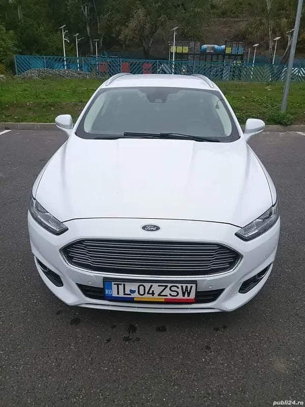 Alb Utilizat 2017 Ford Mondeo Break | 10.000 EUR (Preț OK) - Imagine 1/2