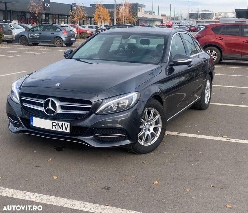Gri Utilizat 2015 Mercedes C180 Berlinǎ | 12.999 EUR (Preț OK) - Imagine 1/4