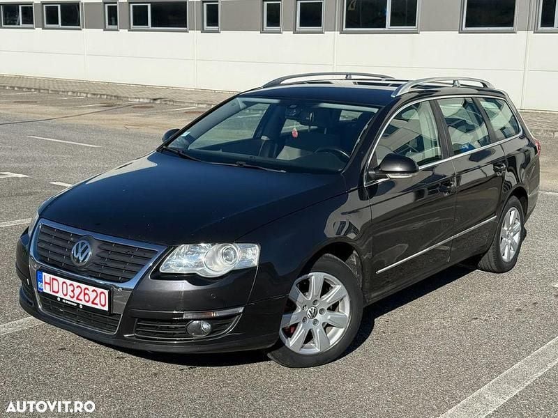 Culoaremaro Utilizat 2007 VW Passat Comfortline Break | 2.490 EUR (Preț bun) - Imagine 1/4
