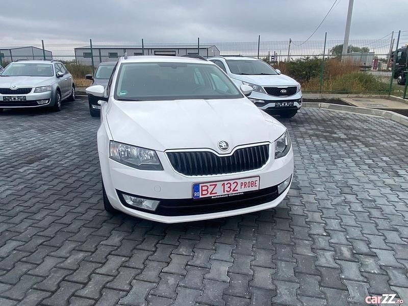 Culoarealb Utilizat 2014 Skoda Octavia Elegance Break | 8.999 EUR (Preț bun) - Imagine 1/4