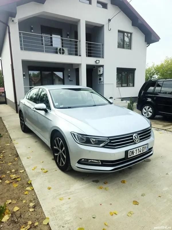 Utilizat 2015 VW Passat Berlinǎ | 9.500 EUR (Super Preț) - Imagine 1/4