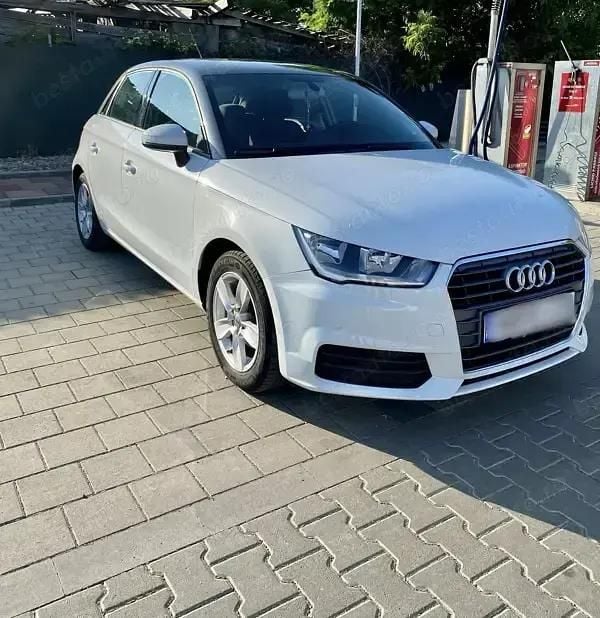 Alb Utilizat 2015 Audi A1 Sportback Hatchback | 13.300 EUR - Imagine 1/4