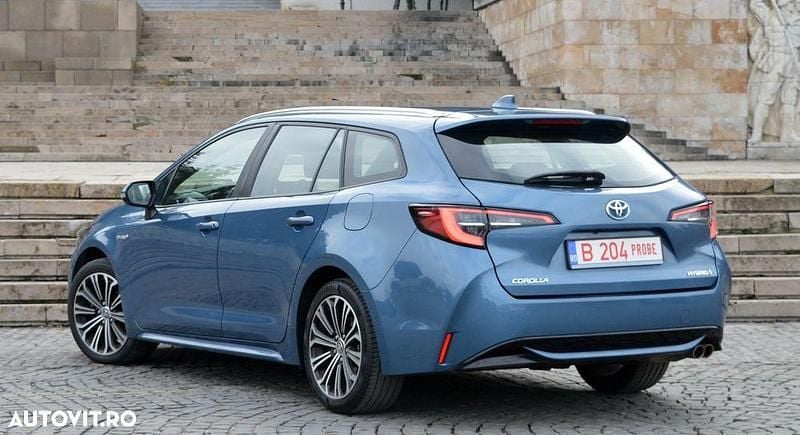 Second-hand Toyota Corolla 184 CP (135 kW) 2021 Culoarealbastru Break