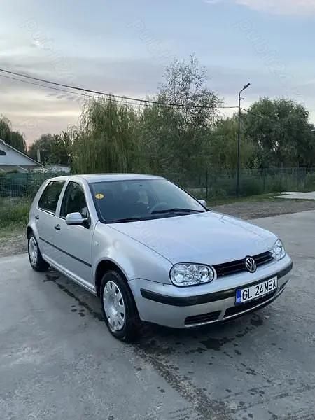 Utilizat 2000 VW Golf IV Berlinǎ | 1.000 EUR (Preț OK) - Imagine 1/4