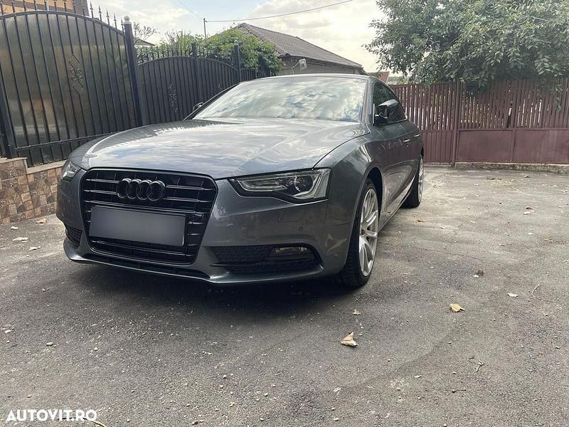 Second-hand Audi A5 Sport 150 CP (110 kW) 2013 Culoaregri Hatchback