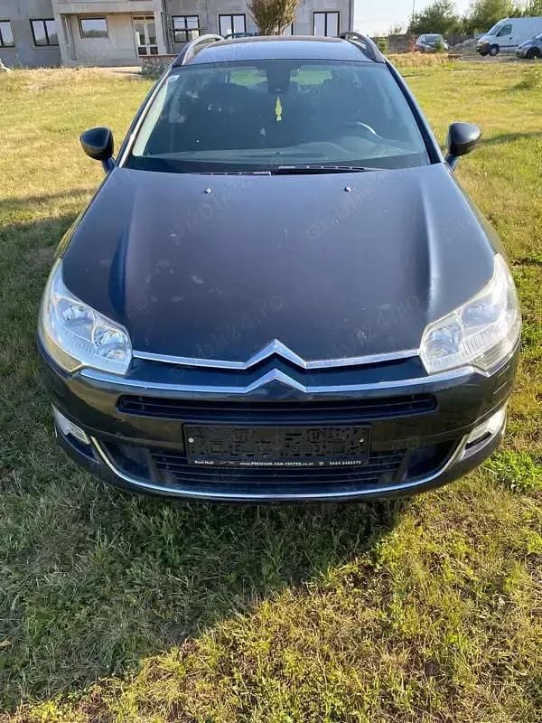 Utilizat 2010 Citroën C5 Hatchback | 2.550 EUR (Preț OK) - Imagine 1/4