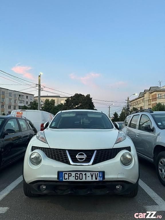 Alb Utilizat 2013 Nissan Juke SUV | 5.400 EUR (Preț bun) - Imagine 1/4