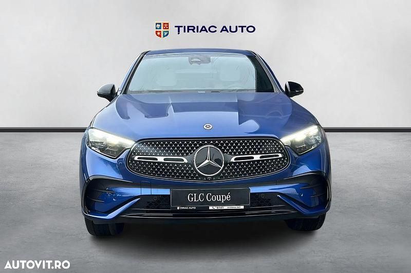 Nouă Mercedes GLC220 AMG line 197 CP (144 kW) 2025 Culoarealbastru SUV