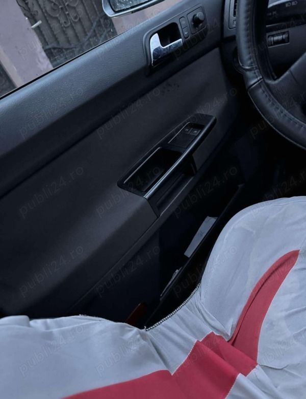 Utilizat 2008 VW Polo | 1.600 EUR (Preț bun) - Imagine 1/4