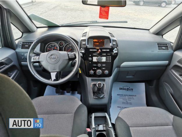 Alb Utilizat 2010 Opel Zafira Monovolum | 3.499 EUR (Preț OK) - Imagine 1/4