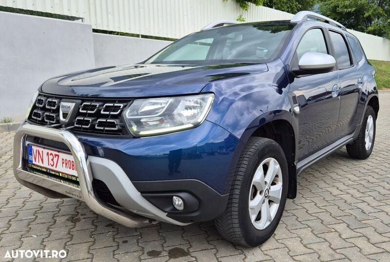 Albastru Utilizat 2019 Dacia Duster Celebration SUV | 9.999 EUR (Preț bun) - Imagine 1/4