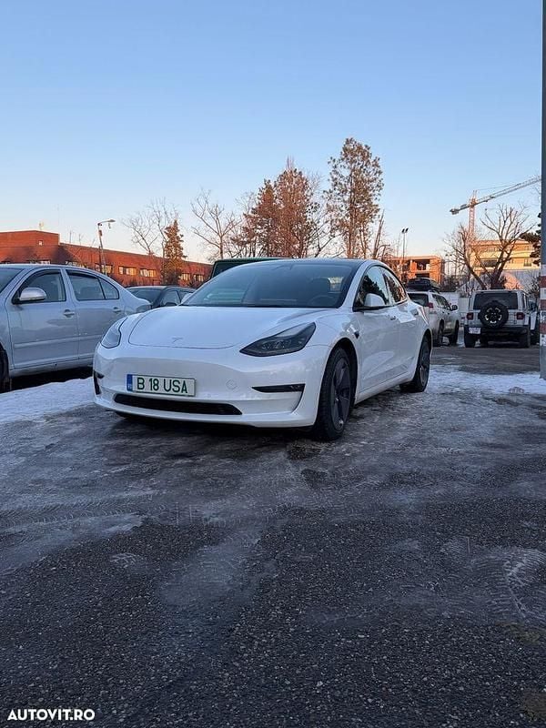 Second-hand Tesla Model 3 324 kW (441 CP) 2021 Culoarealb Berlinǎ