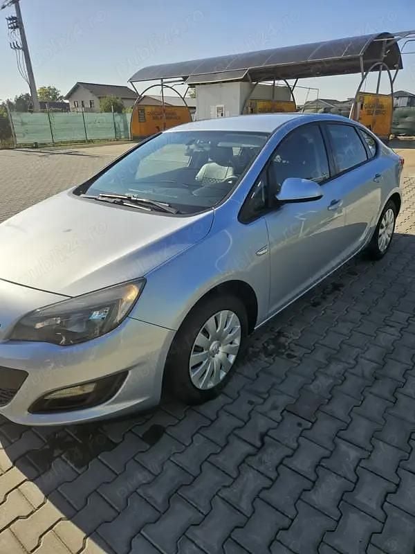 Second-hand Opel Astra 116 CP (85 kW) 2016 Berlinǎ