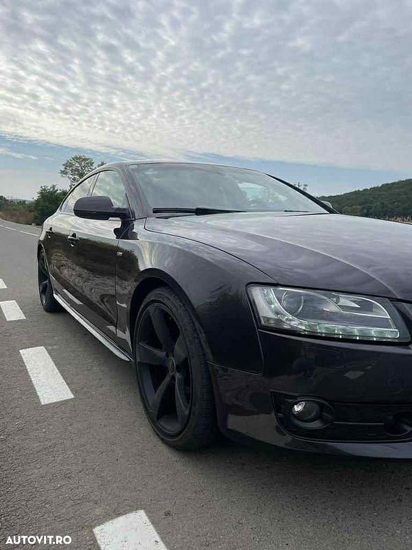 Culoaregri Utilizat 2011 Audi A5 Premium Coupe | 9.150 EUR - Imagine 1/4