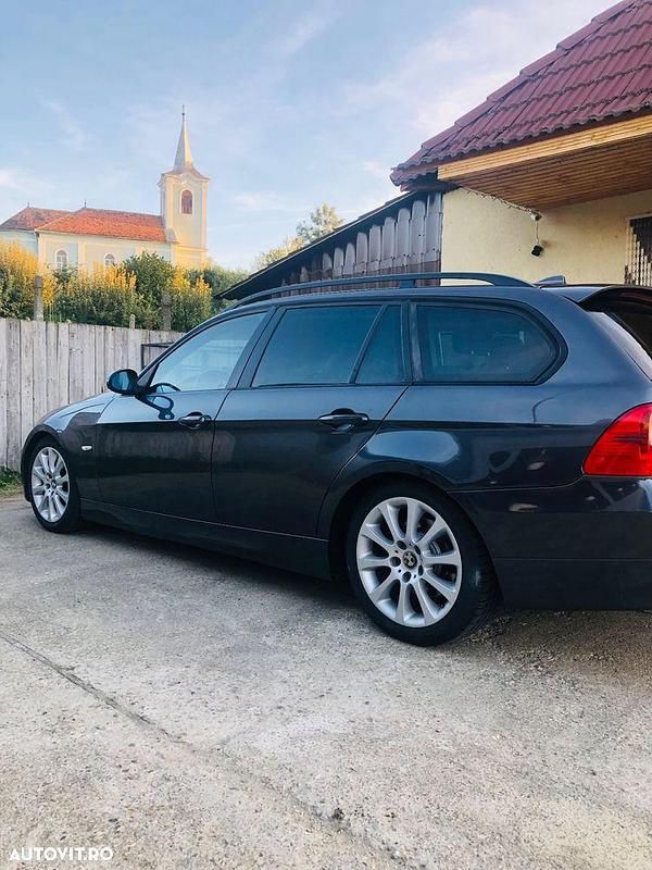 Second-hand BMW 320 Sport Line 177 CP (130 kW) 2007 Culoaregri Break
