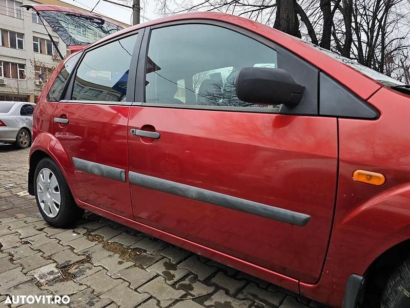 Second-hand Ford Fiesta 68 CP (50 kW) 2007 Culoarealte culori Hatchback