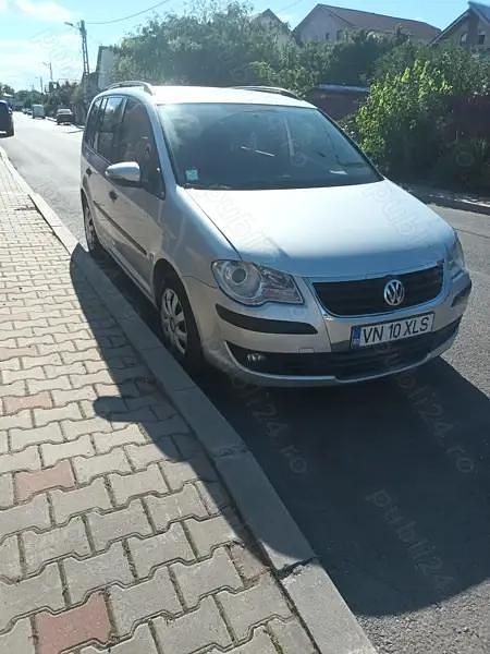 Utilizat 2010 VW Touran Monovolum | 2.690 EUR - Imagine 1/3