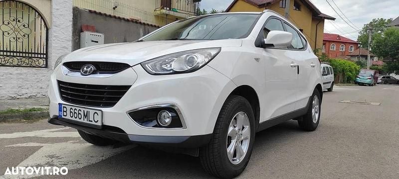 Culoarealb Utilizat 2012 Hyundai Tucson SUV | 7.950 EUR (Preț bun) - Imagine 1/4