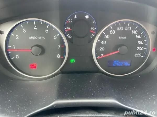 Utilizat 2011 Hyundai i20 Hatchback | 2.800 EUR (Preț OK) - Imagine 1/4