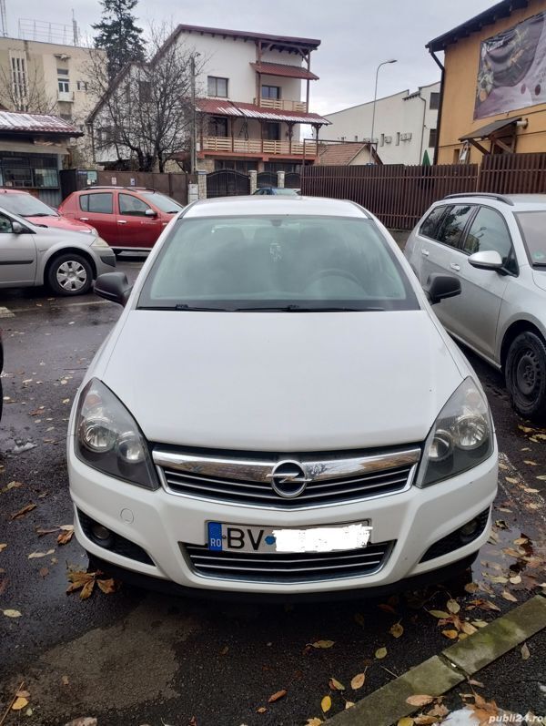 Utilizat 2010 Opel Astra Hatchback | 2.490 EUR - Imagine 1/4