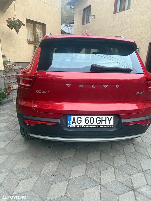 Second-hand Volvo XC40 Standard 150 CP (110 kW) 2019 Culoareportocaliu SUV