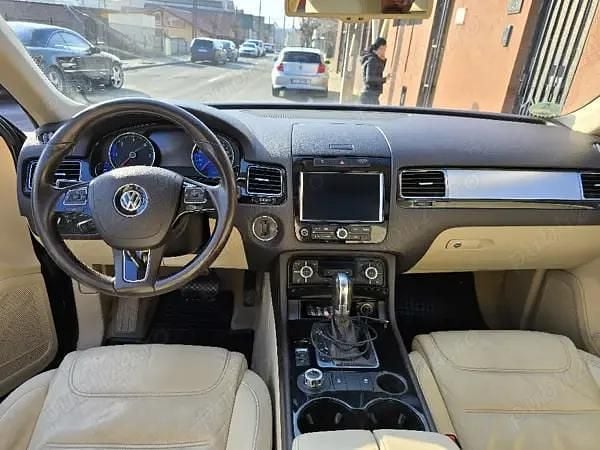 Second-hand VW Touareg 245 CP (180 kW) 2013 Negru SUV