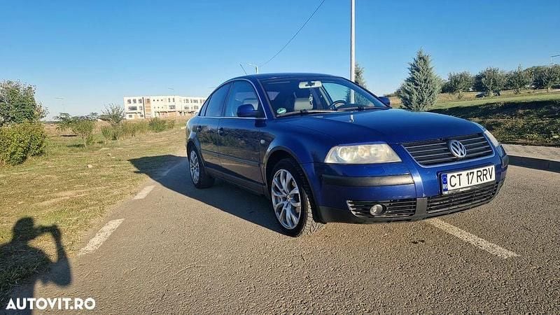 Culoarealbastru Utilizat 2002 VW Passat Berlinǎ | 2.000 EUR (Preț OK) - Imagine 1/4