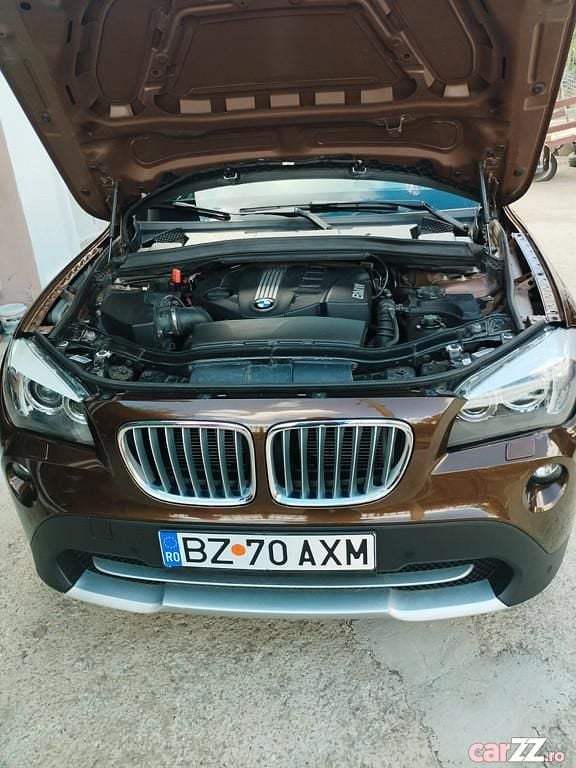 Utilizat 2011 BMW X1 xLine SUV | 12.500 EUR - Imagine 1/4