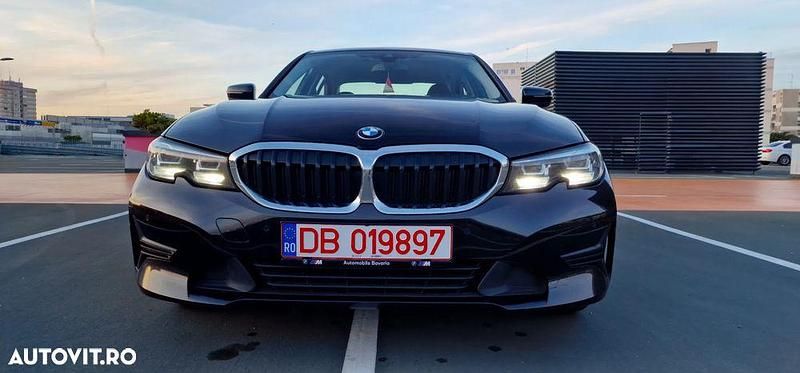 Culoarenegru Second-hand 2021 BMW 318 Performance Berlinǎ | 21.200 EUR (Preț bun) - Imagine 1/4