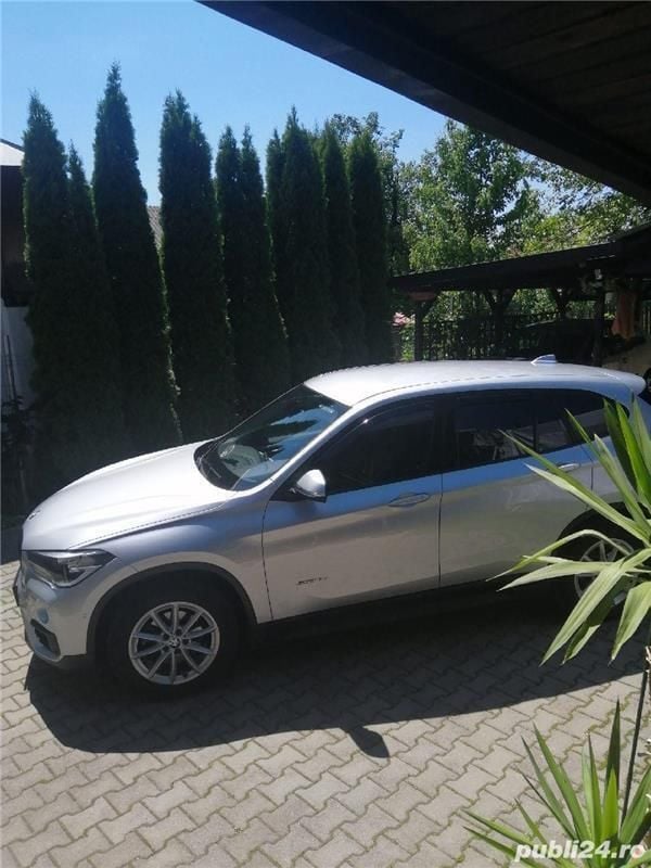Argintiu Utilizat 2016 BMW X1 SUV | 15.500 EUR (Puțin scump) - Imagine 1/4