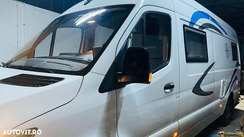 Second-hand Mercedes Sprinter 163 CP (119 kW) 2021 Culoarealb Van