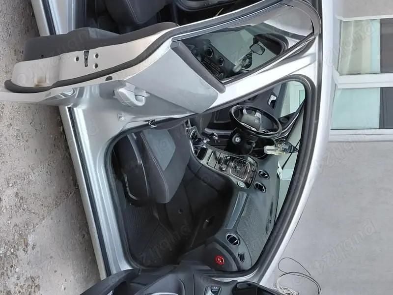 Second-hand Ford Mondeo 140 CP (102 kW) 2010 Berlinǎ