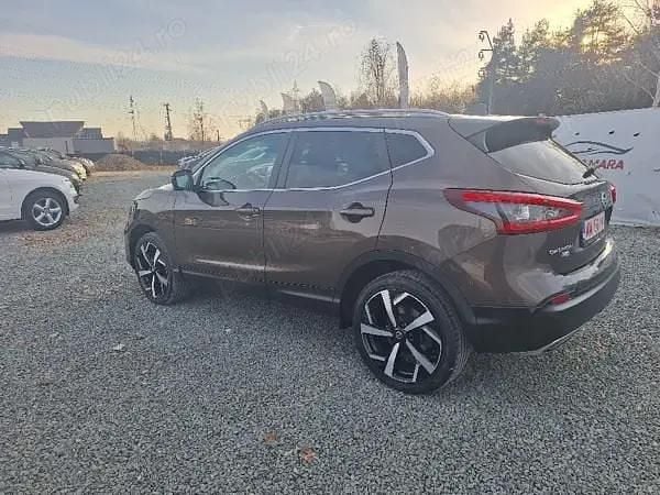 Second-hand Nissan Qashqai 131 CP (96 kW) 2018 Maro SUV