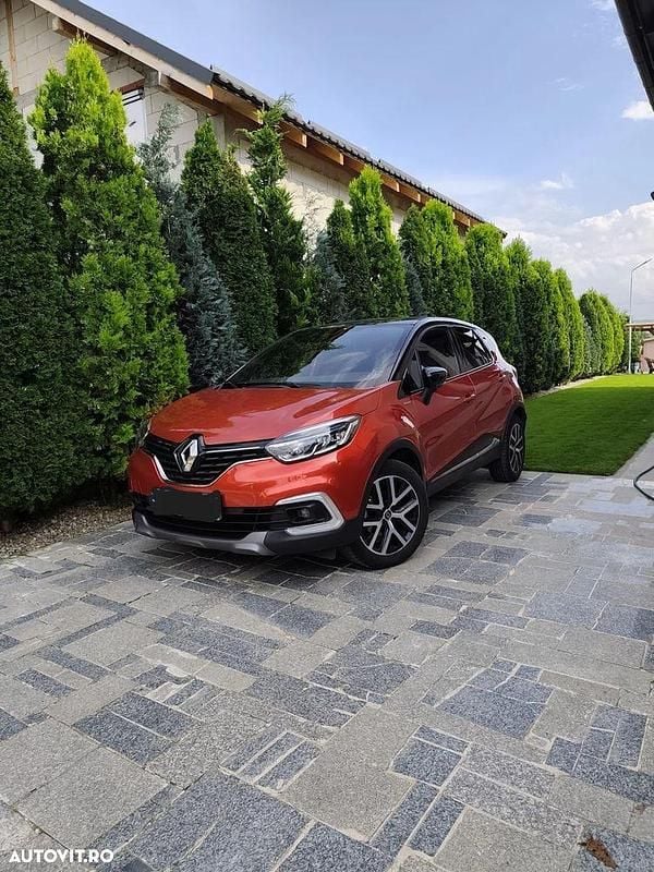 Culoarerosu Utilizat 2019 Renault Captur SUV | 12.500 EUR (Super Preț) - Imagine 1/4