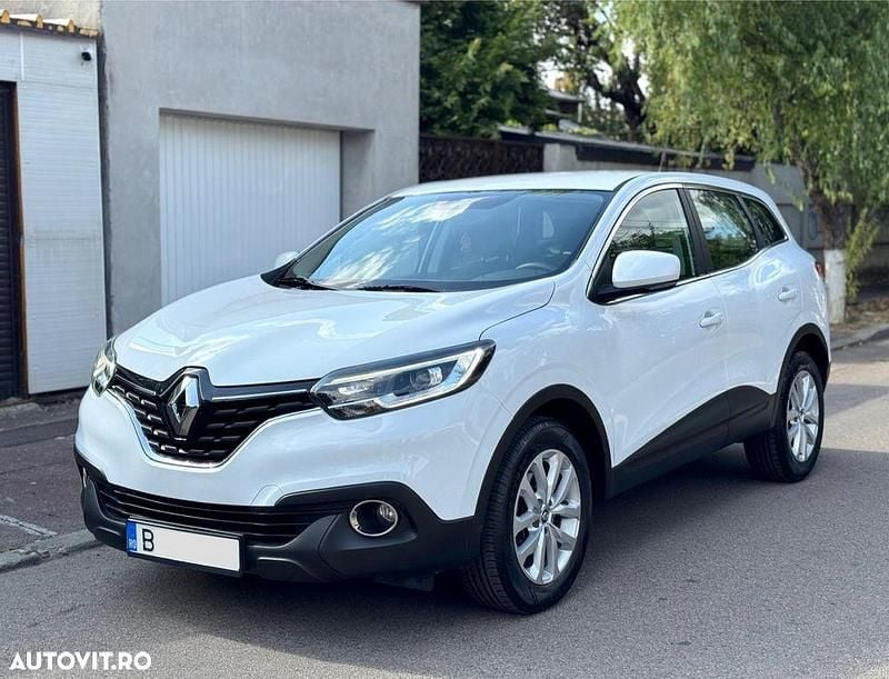 Culoarealb Utilizat 2016 Renault Kadjar Life SUV | 11.500 EUR (Preț bun) - Imagine 1/4