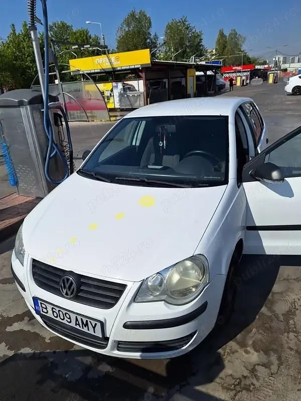 Alb Utilizat 2007 VW Polo Hatchback | 10.500 EUR - Imagine 1/4