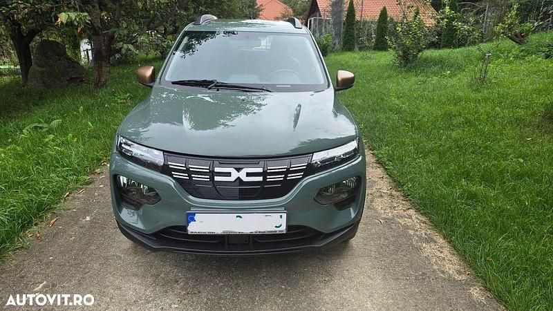 Culoareverde Utilizat 2023 Dacia Spring Extreme Hatchback | 10.500 EUR (Preț OK) - Imagine 1/4
