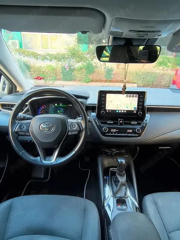 Alb Utilizat 2020 Toyota Corolla Hybrid Berlinǎ | 92.000 EUR - Imagine 1/4