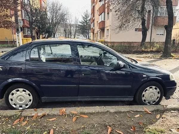 Second-hand Opel Astra 90 CP (66 kW) 2004 Berlinǎ