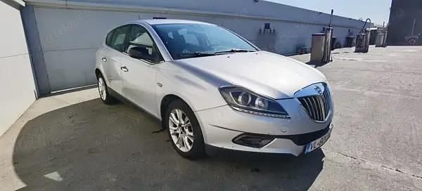 Gri Utilizat 2009 Lancia Delta Hatchback | 2.500 EUR - Imagine 1/4