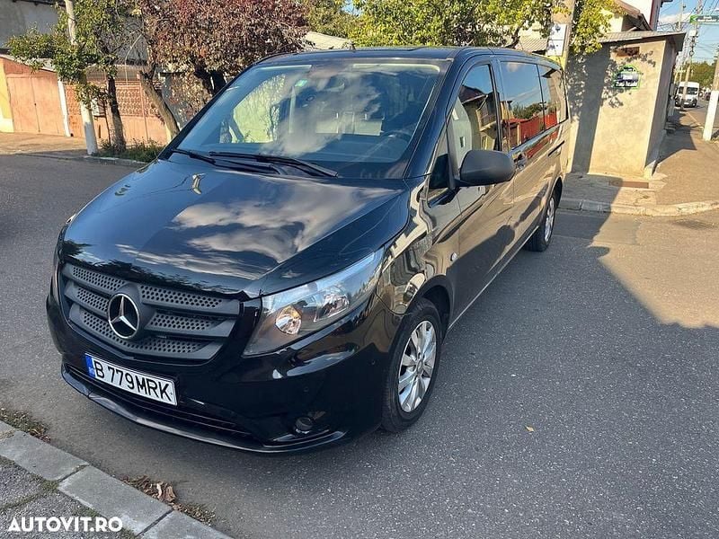 Negru Utilizat 2015 Mercedes Vito Monovolum | 19.500 EUR - Imagine 1/4