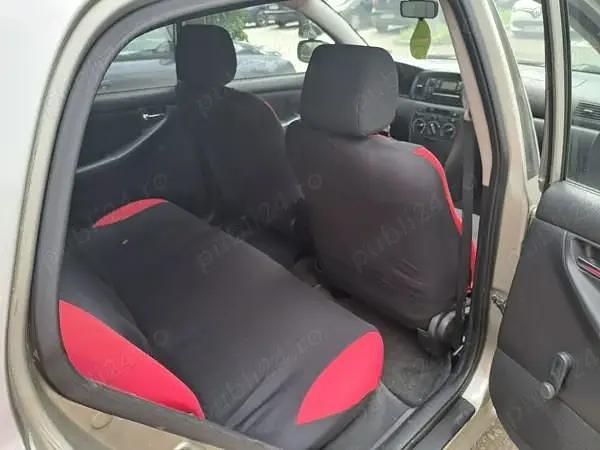 Utilizat 2006 Toyota Corolla Hatchback | 2.650 EUR - Imagine 1/4