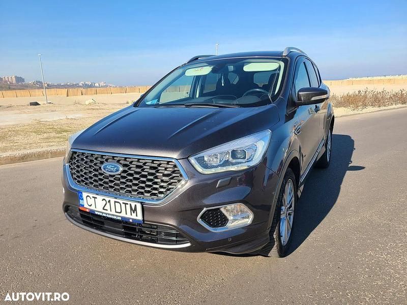 Culoaregri Utilizat 2017 Ford Kuga Vignale SUV | 12.800 EUR (Preț bun) - Imagine 1/4