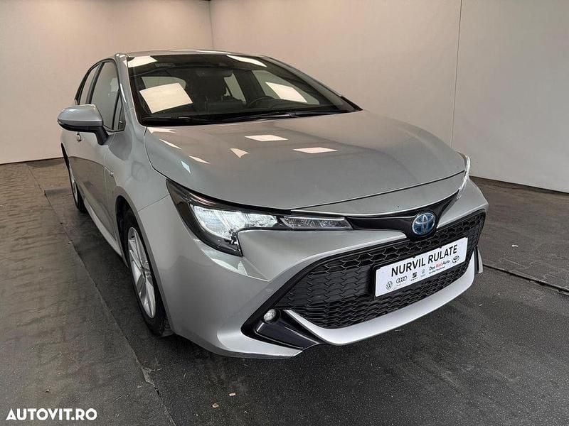 Gri Utilizat 2022 Toyota Corolla Hatchback | 16.940 EUR (Preț OK) - Imagine 1/4