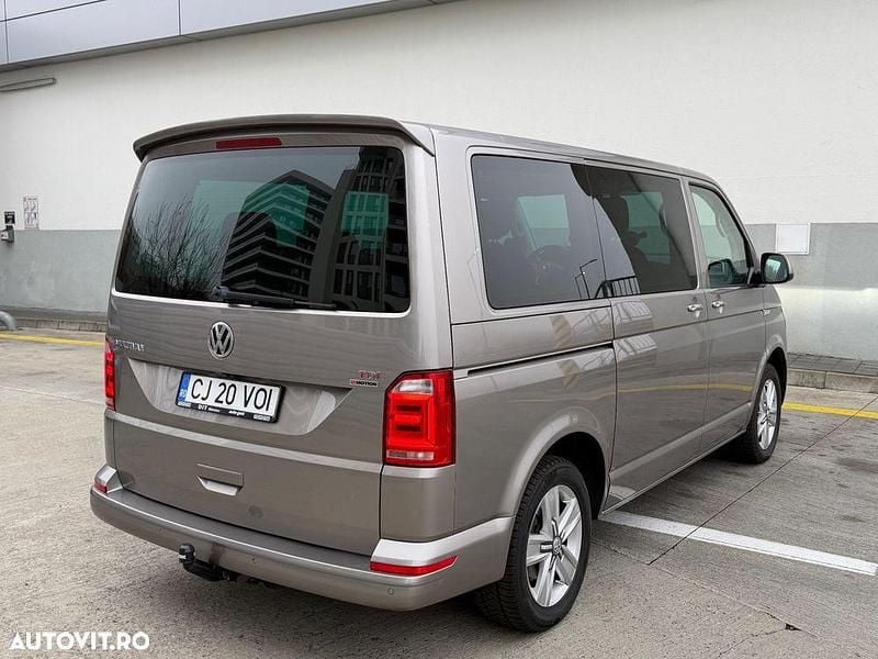 Second-hand VW Multivan 150 CP (110 kW) 2016 Galbeuriu Van