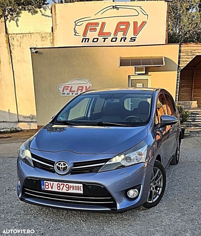 Albastru Utilizat 2014 Toyota Verso Comfort Monovolum | 9.450 EUR - Imagine 1/4