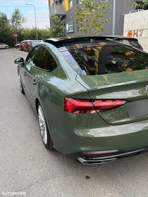 Second-hand Audi A5 Sport 204 CP (150 kW) 2021 Culoareverde Berlinǎ