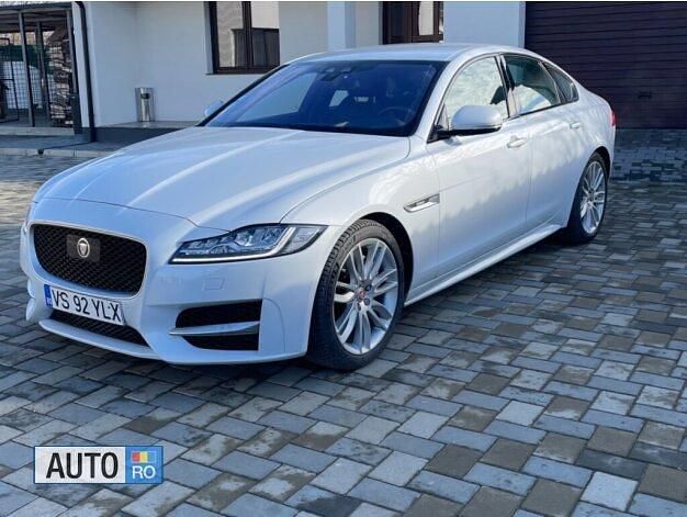 Second-hand Jaguar XF R-Sport 180 CP (132 kW) 2016 Culoarealb Berlinǎ
